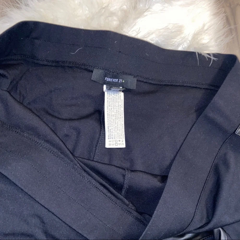 Forever 21 black leggings